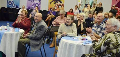 Дошколята поздравили участников группы &laquo;Елецкое долголетие&raquo;