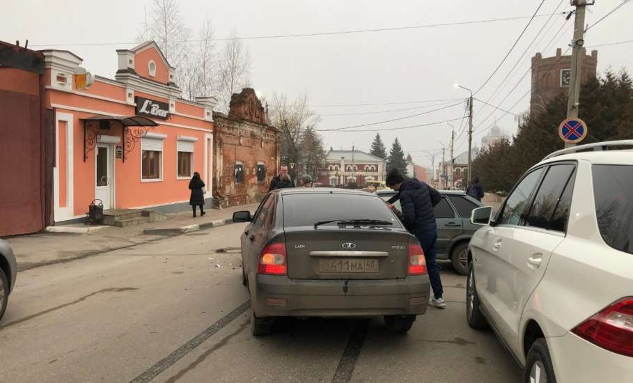 ДТП в центре Ельца