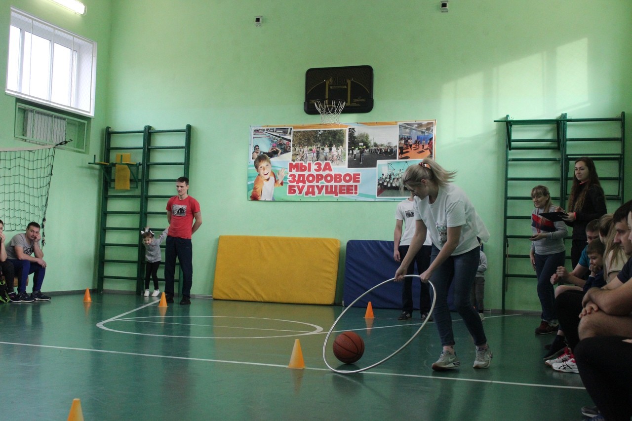 В спорзале школы посёлка Ключ Жизни состоялась спортивная эстафета / Новости