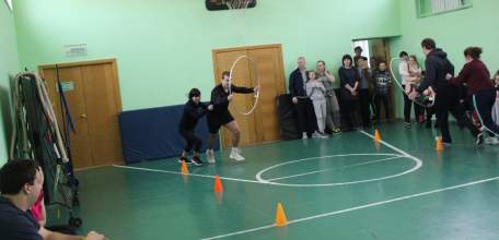 В спорзале школы посёлка Ключ Жизни состоялась спортивная эстафета