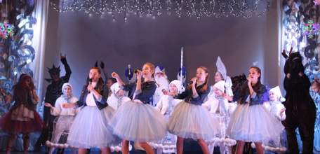 В Елецком районе состоялось театрализованное представление &laquo;Новогодний переполох&raquo; для детей