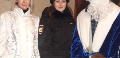 В Елецком районе полицейские поздравили детей с наступающим Новым годом