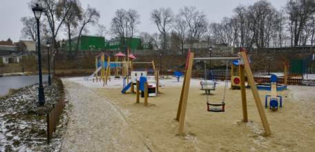 Обновленные после начатой реконструкции парки ждут ельчан на новогодние праздники