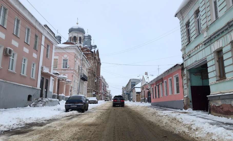 В городе второй день подряд не осуществляется вывоз снега с городских улиц!