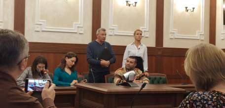 Коллектив Елецкого филиала станции переливания крови против закрытия своей организации