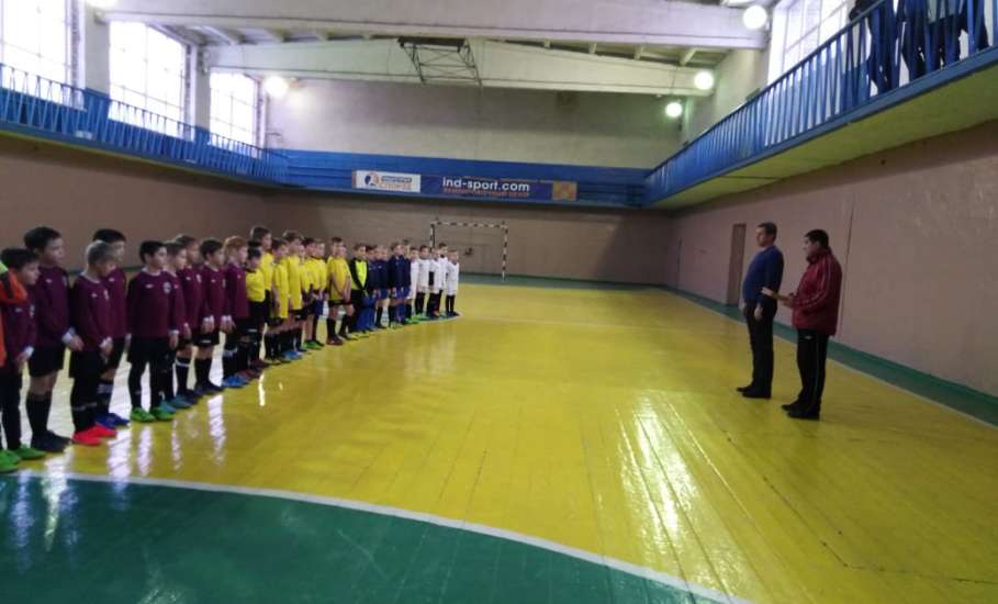 Два Новогодних турнира по мини-футболу прошли во время зимних каникул в спортивном зале МБСУ "ФК Елец"
