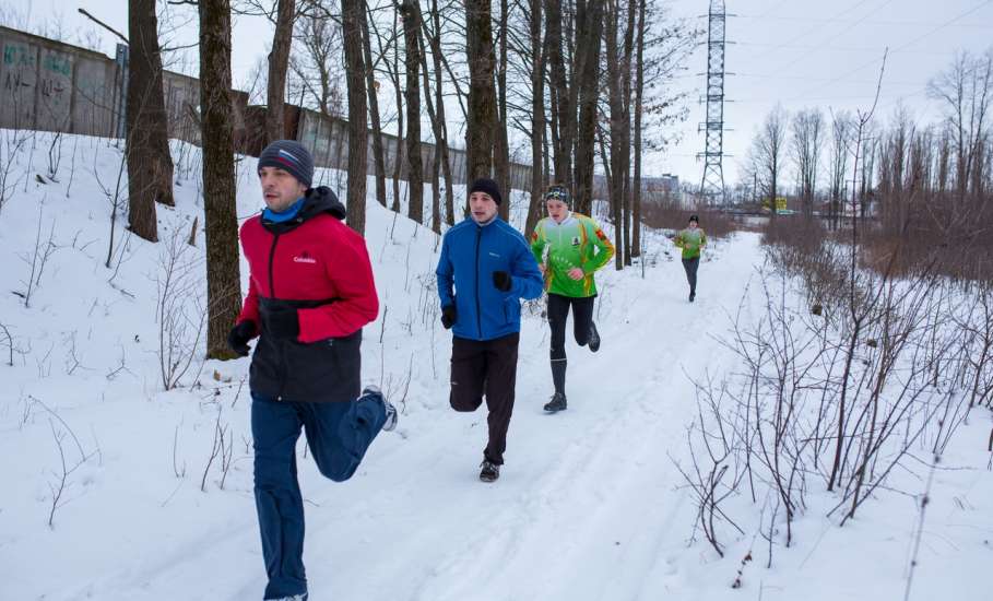 18 января любители здорового образа жизни приняли участие в очередной пробежке #БегоЛес