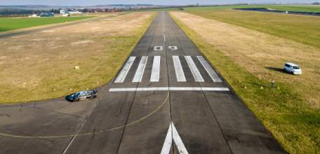 Липецкий аэропорт отсудил у елецкого подрядчика 13,6 млн рублей за некачественную взлётно-посадочную полосу