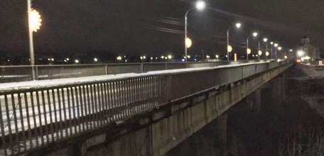 Началась реконструкция главного автомобильного моста города