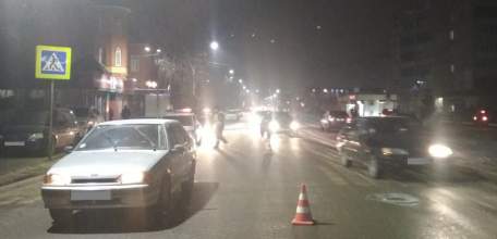 В Ельце на перекрёстке улиц Орджоникидзе и Клубная в результате ДТП пострадал 70-летний пешеход
