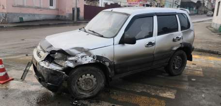 Уточнённая информация по ДТП в Ельце на пересечении улиц Карла Маркса и Пушкина