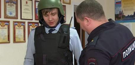 Елецкие школьники и студенты побывали на экскурсии в отделе полиции