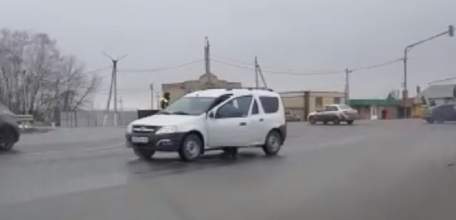 В Елецком районе «Ларгус» столкнулся с иномаркой