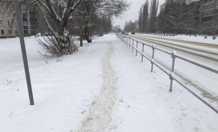 В Ельце опять не вывозят снег и не чистят качественно дороги