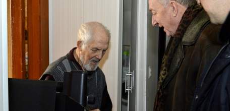 В Городе воинской славы Елец продолжают вручать юбилейные медали ветеранам Великой Отечественной войны