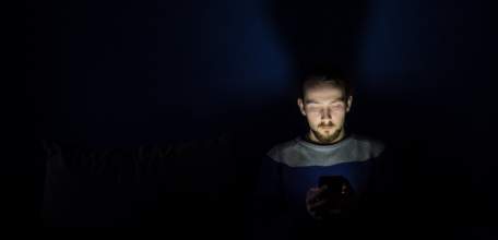 25-летний житель Ельца украл у своего знакомого сотовый телефон