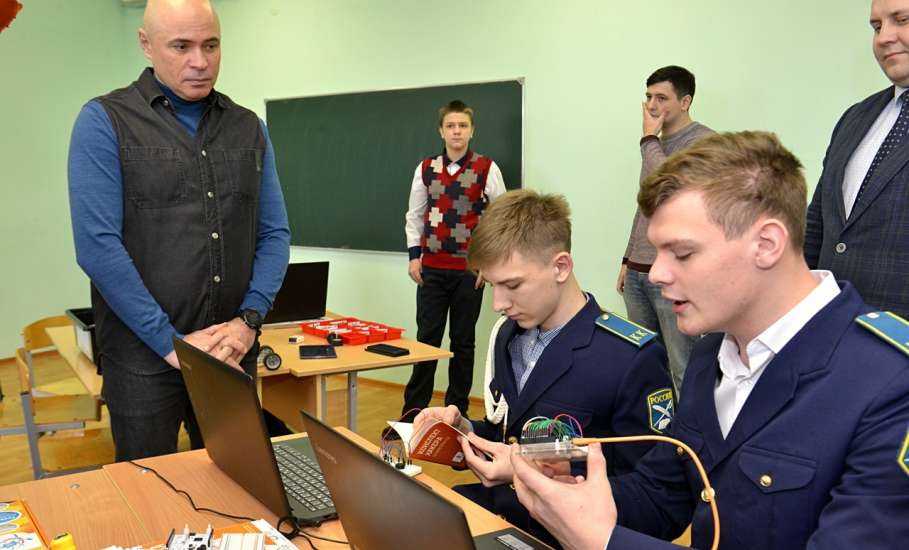 В Ельце открылся ресурсный центр «Школьной Лиги РОСНАНО»
