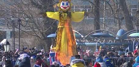 В Ельце отметили Масленицу народными гуляниями