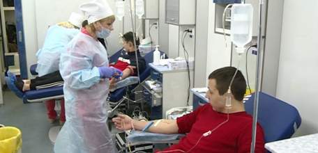 На базе Елецкой станции переливания крови прошла акция по безвозмездной сдаче крови и её компонентов