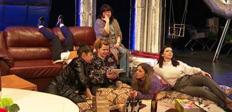 Подарок к празднику от «Бенефиса»: в театре состоится премьера спектакля «Красотки, или о чем говорят женщины»