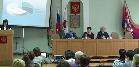 С заботой о подростках: В Ельце состоялось расширенное заседание комиссии по делам несовершеннолетних