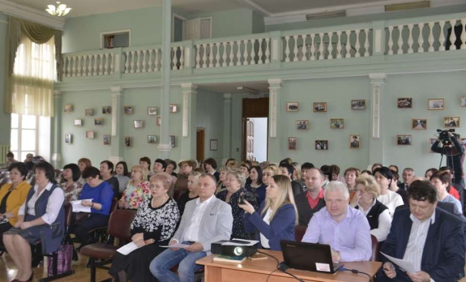 В Ельце состоялась итоговая коллегия управления образования