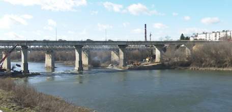 Реконструкция автомобильного моста в Ельце началась с ремонта опор