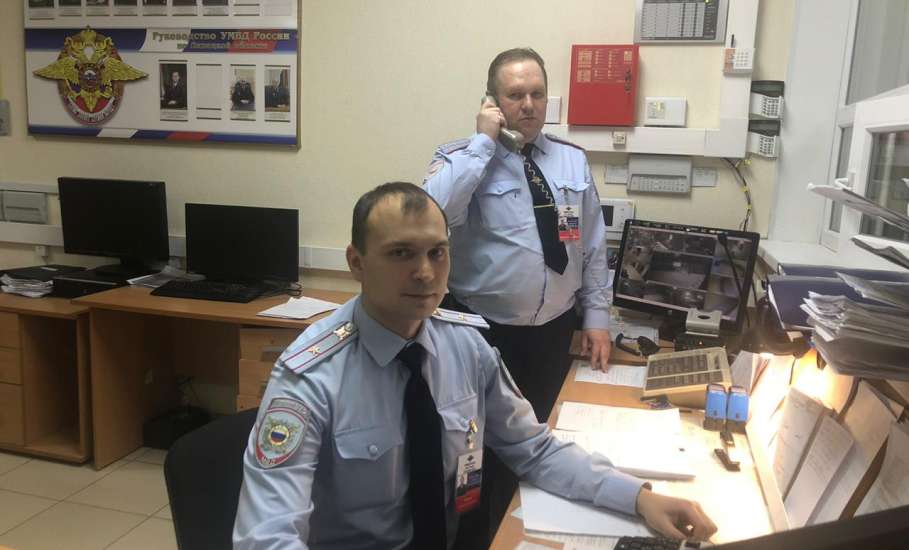 Поздравление всех сотрудников и ветеранов Дежурной части ОМВД России по городу Ельцу с профессиональным праздником
