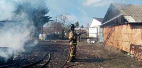 В Ельце из-за пожара пострадал дом