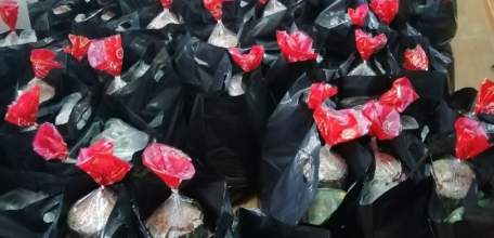 Многодетные семьи Ельца, имеющие статус малообеспеченных, получили продуктовые наборы