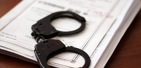 Житель Елецкого района предстал перед судом за публичное оскорбление сотрудника полиции