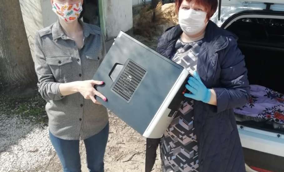 В Ельце продолжается благотворительная акция «Компьютеры - детям»