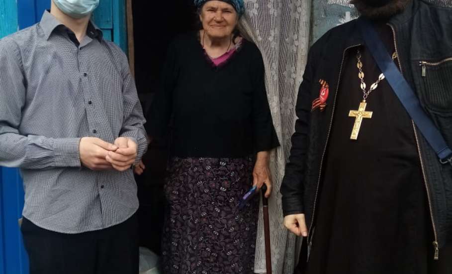 Активисты миссионерского клуба «Благовест» доставили продуктовые наборы труженикам тыла