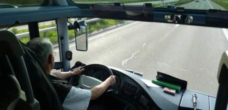 ОГИБДД ОМВД России по Елецкому району сообщает о проверках водителей автобусов 13-14 мая