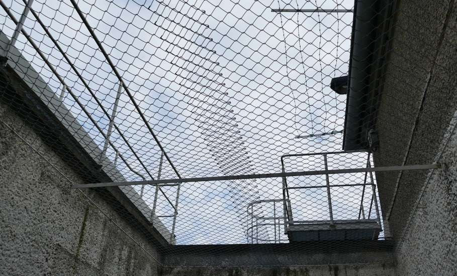 За грабёж в одной из саун города Ельца уроженцу Узбекистана назначено наказание в виде лишения свободы 2 года 6 месяцев