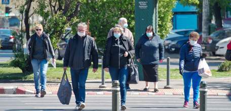 Сотрудники ОГИБДД проводят в Ельце профилактическое мероприятие «Пешеходный переход»