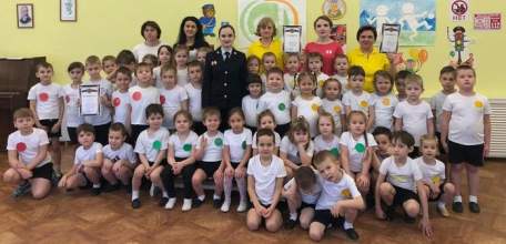 В День пропагандиста безопасности дорожного движения назвали популярных в соцсетях юных авторов фоторабот по ПДД