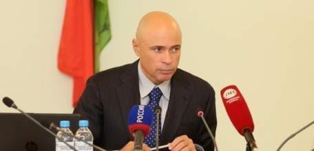 Чиновники получили от Игоря Артамонова жёсткую критику