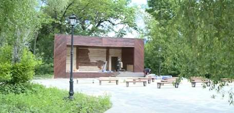 В Ельце продолжается благоустройство Петровского парка