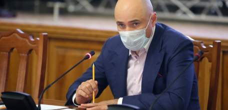 Игорь Артамонов поручил разработать дополнительные меры поддержки предпринимателей