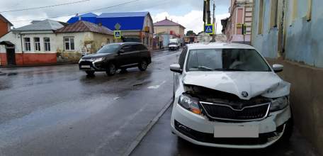 ДТП по городу Ельцу за 4 июня 2020 года