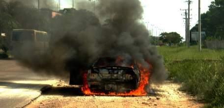 Прокуратура: За последнею неделю на территории Ельца совершено 2 умышленного поджога автомобилей