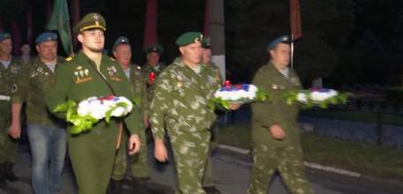 «Свеча памяти»: ельчане почтили тех, кто отдал свои жизни за свободу своей страны и будущих поколений