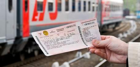 При отмене ж/д перевозки пассажир может вернуть стоимость проезда или воспользоваться купленным билетом в течение года после снятия ограничений