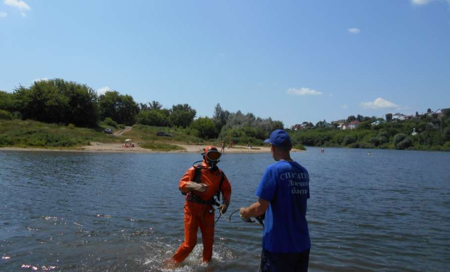 В Ельце со дна реки Быстрая Сосна сотрудники МЧС подняли тело мужчины