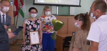 Четырем елецким парам вручили награды в День семьи, любви и верности