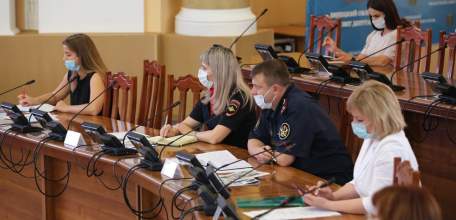 Безопасность детей Липецкой области в летний период обсудили участники межведомственного заседания