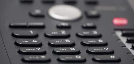 В целях повышения эффективности выявления нарушений законодательства в сфере миграции в прокуратуре Ельца работает «горячая линия»