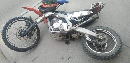 В результате ДТП на улице Пушкина пострадал 24-летний водитель мотоцикла