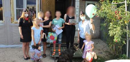 Елецкий линейный отдел присоединился к  благотворительной акции «Собери ребёнка в школу»